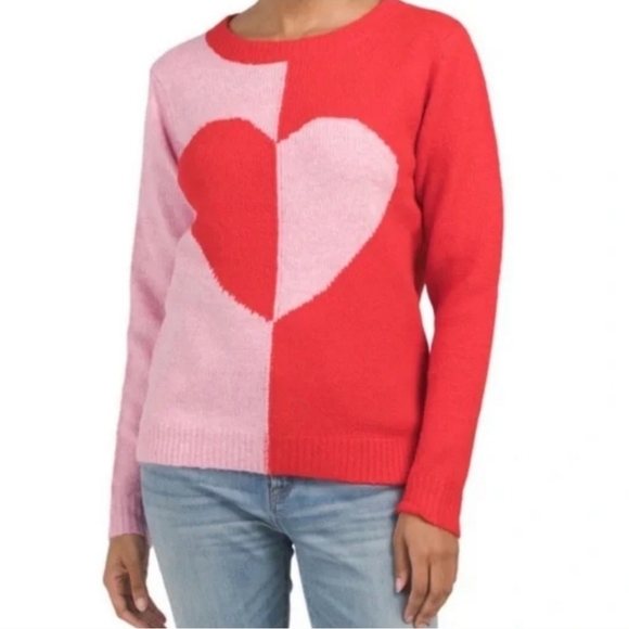 Cupcakes and Cashmere Pink and Red Colorblock Heart Crewneck Sweater Small - Picture 1 of 8